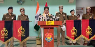 Chief Minister will hold a meeting with District Police Officials