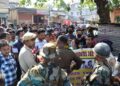 Besieged the minister’s house demanding appointment