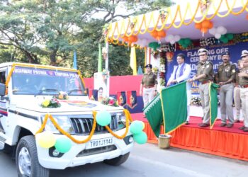CM flagged off four patrolling vehicles