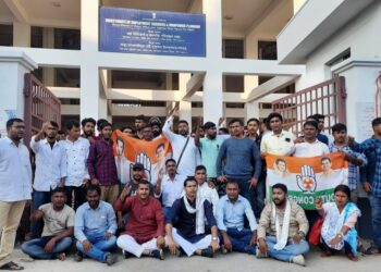 Youth Congress besieged to demand quick release of JRBT results