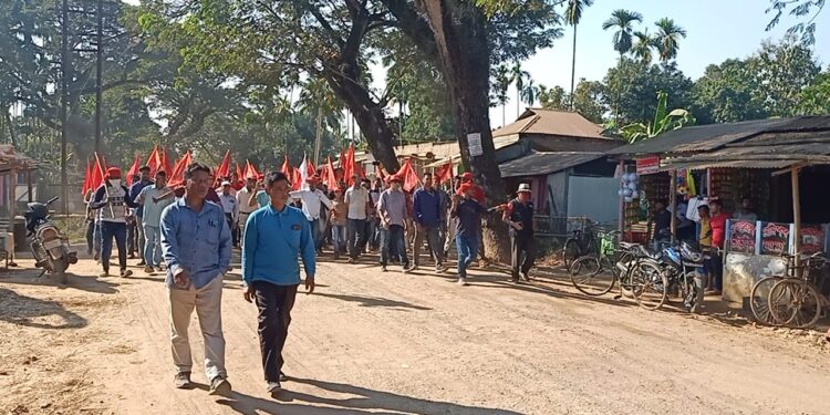 Political violence: several injured