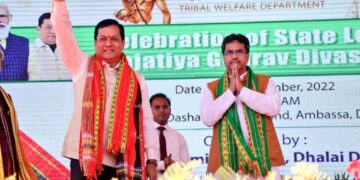 Chief Minister unveiling of statue of Birsa Munda