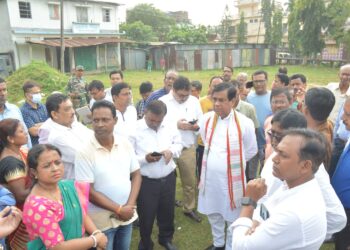 Mayor visited Saroj Sangh ground and warned the local leaders