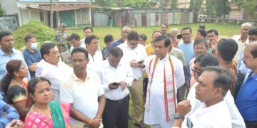 Mayor visited Saroj Sangh ground and warned the local leaders