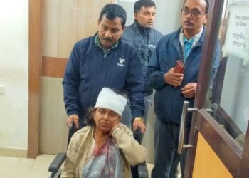 Former Chief Minister’s wife met with accident