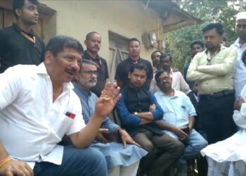 Manik and Sudip visits Shahid Mia’s house