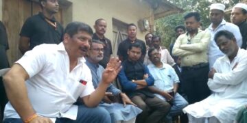 Manik and Sudip visits Shahid Mia’s house