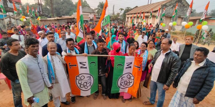 215 people from 41 families joined Trinamool Congress