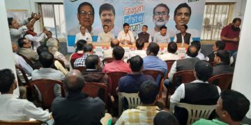 People of India want to see Narendra Modi as Gujrat CM