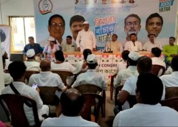 Come forward to resist the bike squad: Gopal Roy