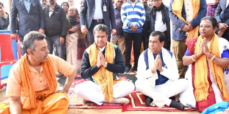 CM laying the foundation stone for the construction of the market complex