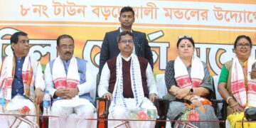 The love of Congress and CPIM has come out publicly before the elections: Chief Minister