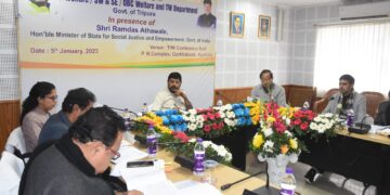Central Government is working for the welfare of the people of the backward parts of the country: Union Minister