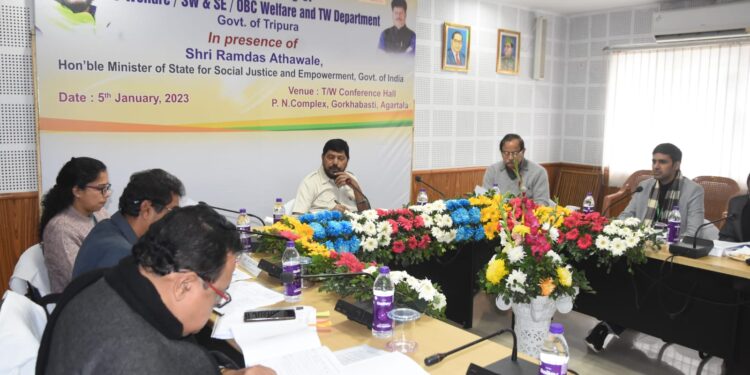 Central Government is working for the welfare of the people of the backward parts of the country: Union Minister