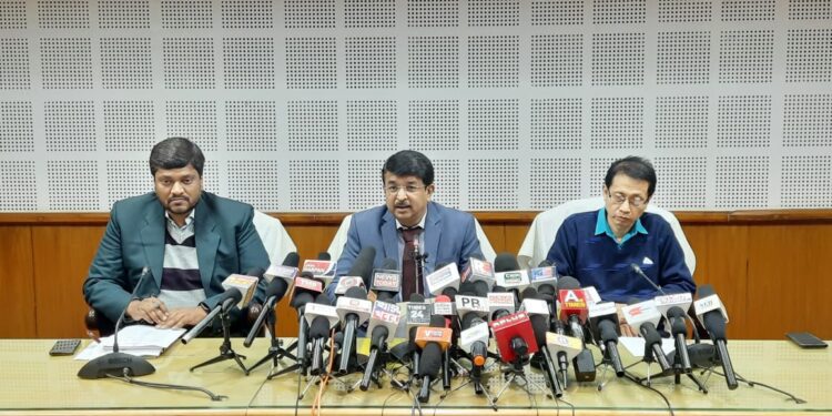 The total number of voters has increased to 2 lakh 40 thousand 65 in five years.