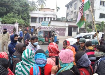 Tension over vandalism of Congress flag in Deputy Chief Minister’s Assembly constituency