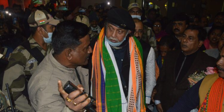Mithun Chakraborty arrived MBB Airport to participate in Jana Biswas Yatra