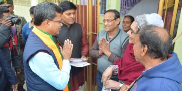 CM on door to door campaign