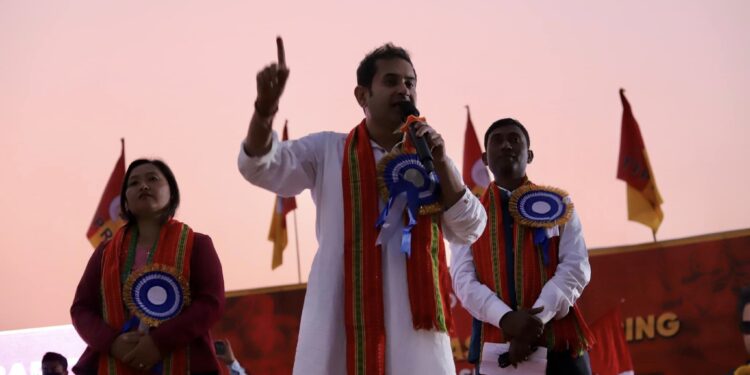 Pradyot critisises BJP leaders