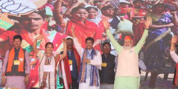 ‘Kusti in Kerala Dosti in Tripura’, Narendra Modi Attacks CPM and Congress Simultaneously In Election Campaign