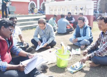Voting workers are busy at Umakanta school