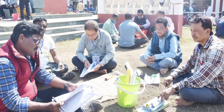 Voting workers are busy at Umakanta school