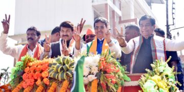 Chief Minister on his last day of campaigning