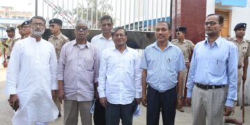 Left Front and Congress to State Director General of Police