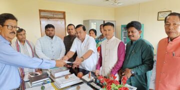 Ramprasad Pal filed nomination papers
