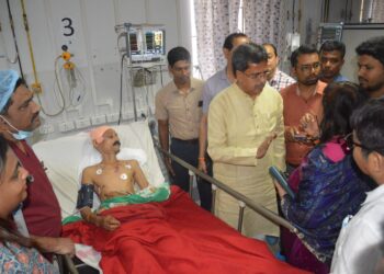 The Chief Minister went to see the affected workers