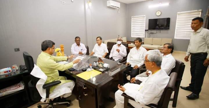 CPI(M) leaders submits deputation