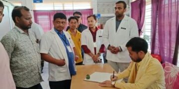 The minister visited the health center