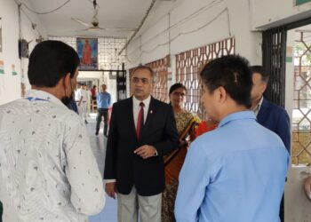 CJ Goud visits Juvenile Home