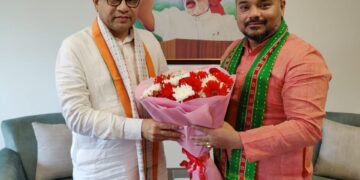 Minister Sushanta Chowdhury met the Union Railway Minister