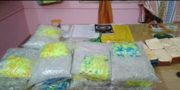 Police Nabbed 2 Criminals With Drugs.