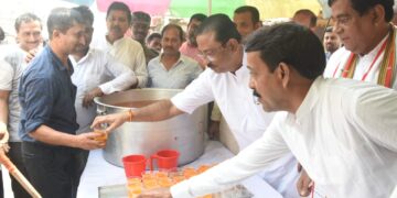 The state BJP president distributes energy drink