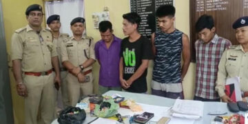Four drug dealers arrested with cash