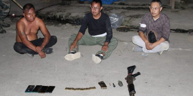 ARMY APPREHENDS THREE MISCREANTS WITH ARMS AND AMMUNITION AT NEW CHECKON, MANIPUR
