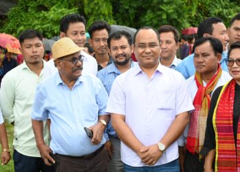 The opposition party leader alleged that the Tulashikhar Block, the reign of loot is going on