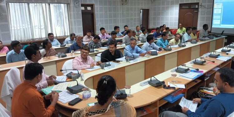 The minister reviewed the activities of the three departments