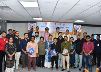 CM vows to provide platforms to talented youth for showcasing abilities