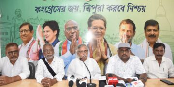 Congress once again raised voice against the government over the recruitment process