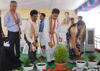 The main objective of smart classes is to increase interest in learning among students: Chief Minister