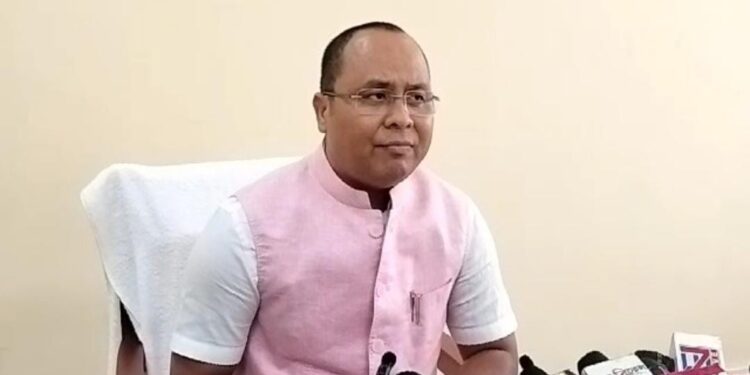 A day before the budget session, the opposition leader warned