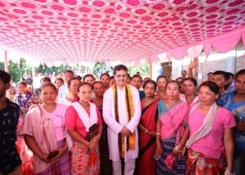 Chief Minister interacts with beneficiaries of Central, State sponsored schemes