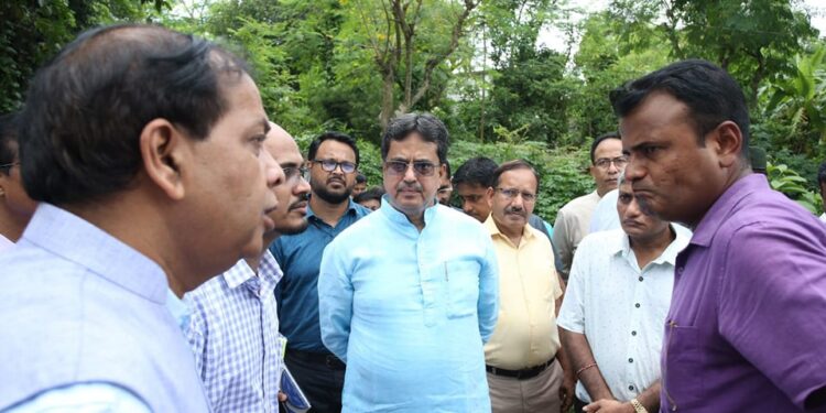 CM inspects land for setting up Unity Mall, Construction Soon