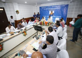 Review meeting in presence of Chief Minister