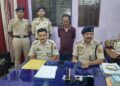 one arrested with stolen gold chain