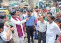 The mayor visited the market