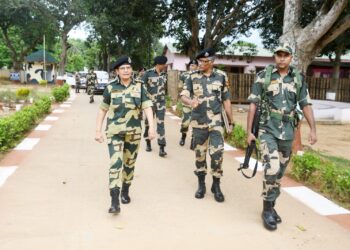 ADG BSF (EASTERN COMMAND) VISITED BORDER AREA OF TRIPURA  AND REVIEWED THE OPERATIONAL PREPAREDNESS